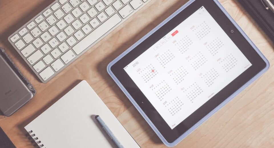 online calendars on the tablet